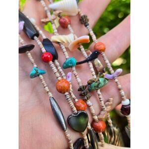 VTG Zuni Native American Stone & Carved Shell 3 Strand Heishe Fetish Necklace